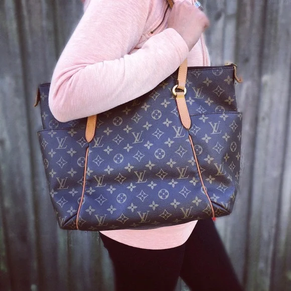 ‼️TOTALLY MM‼️Louis Vuitton Totally MM monogram - Picture 1 of 16